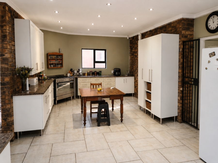 3 Bedroom Property for Sale in Bodorp North West